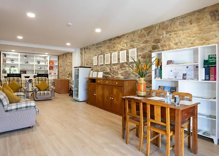 A Loja Do Cantoneiro البرغاريا-ا-فلهه